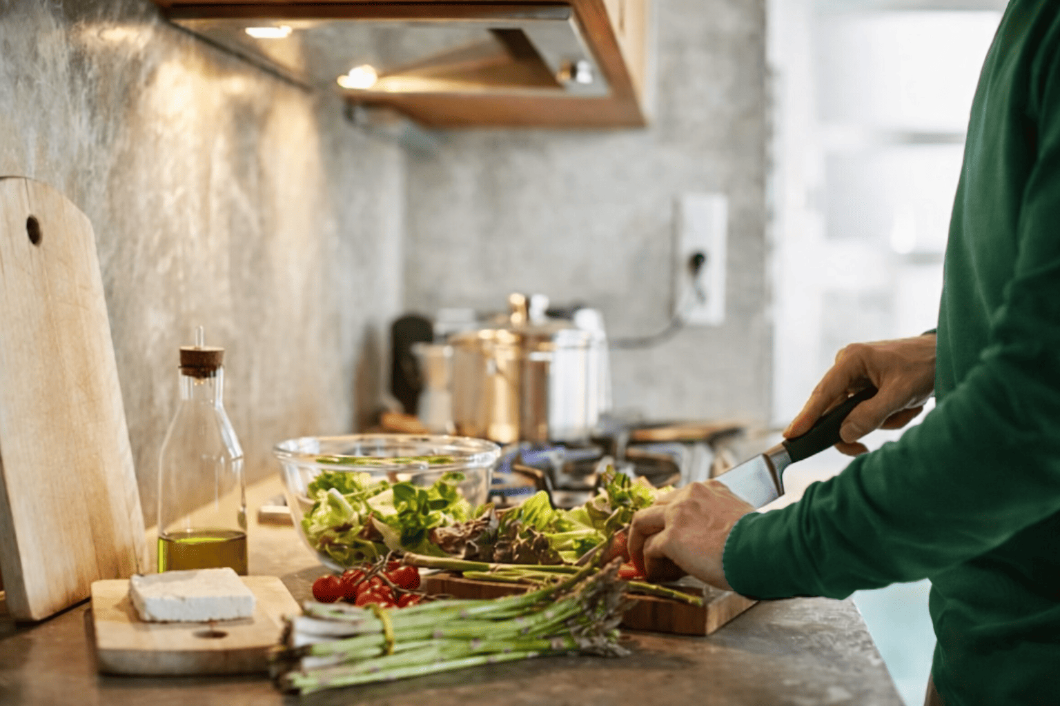 4 Nutrition Rules for Busy Weeks: How to Eat Well When Cooking Feels Impossible